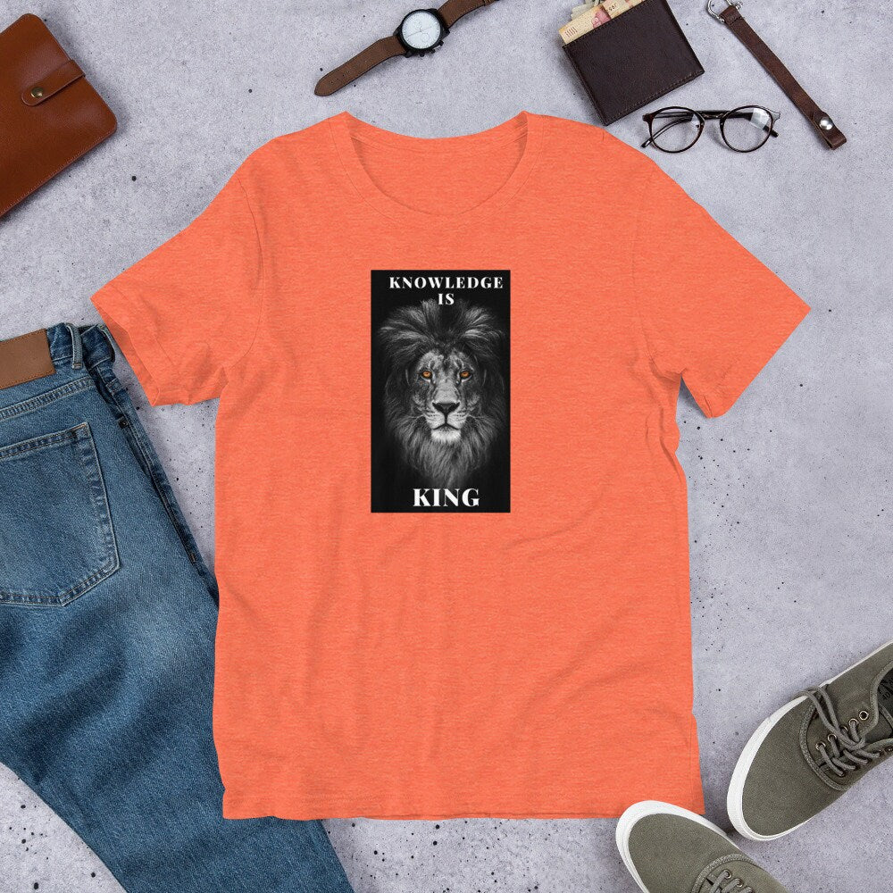 Knowledge is King - T-shirt
